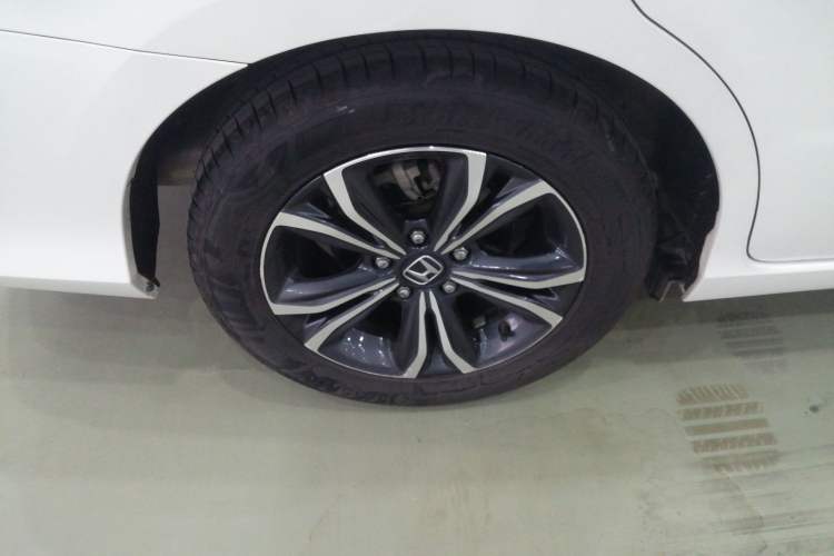Used Honda Envix 2022 180TURBO CVT Comfort Version Exterior 8