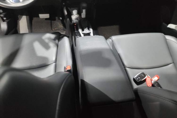 Used Honda Envix 2022 180TURBO CVT Enjoy Edition Gear Lever