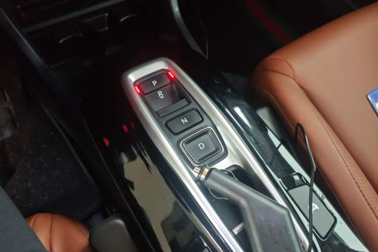 Used Honda Envix 2022 Lingpai Hybrid 1.5L Pure Comfort Version Gear Lever