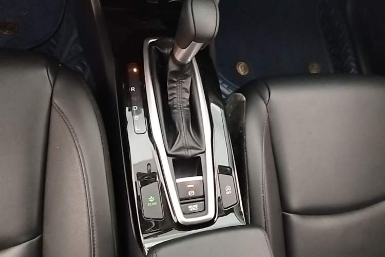 Used Honda Envix 2022 180TURBO CVT Enjoy Edition Gear Lever
