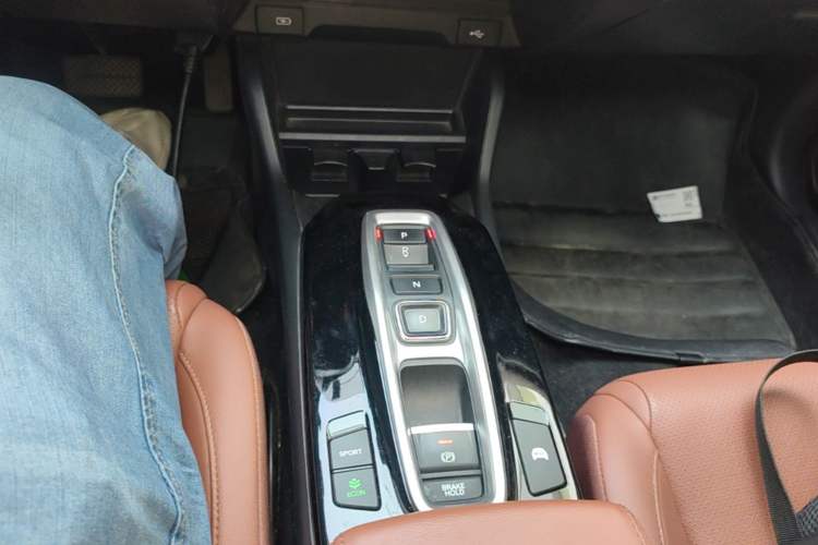 Used Honda Envix 2022 Lingpai Hybrid 1.5L Jingyao Edition Gear Lever