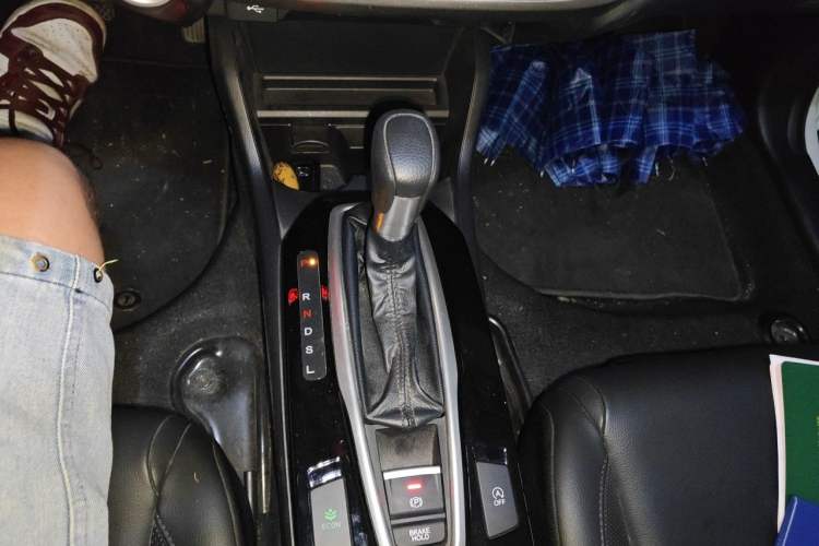 Used Honda Envix 2022 180TURBO CVT Comfort Version Gear Lever