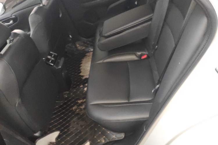 Used Honda Envix 2022 180TURBO CVT Enjoy Edition Interior 4