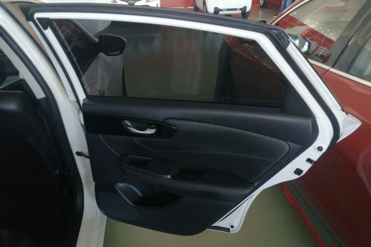 Used Honda Envix 2022 180TURBO CVT Comfort Version Interior 6