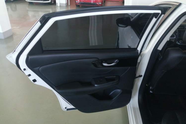 Used Honda Envix 2022 180TURBO CVT Comfort Version Interior 8