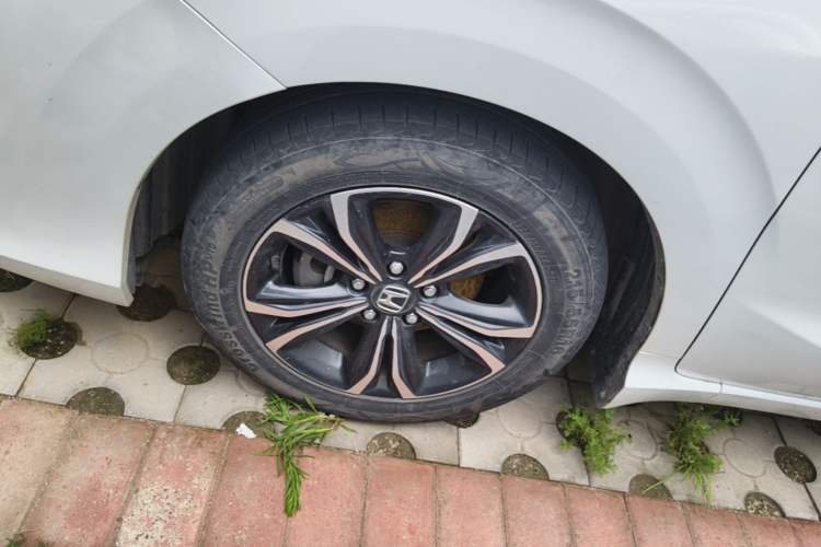 Used Honda Envix 2022 180TURBO CVT Enjoyment Version Left Front Wheel Hub
