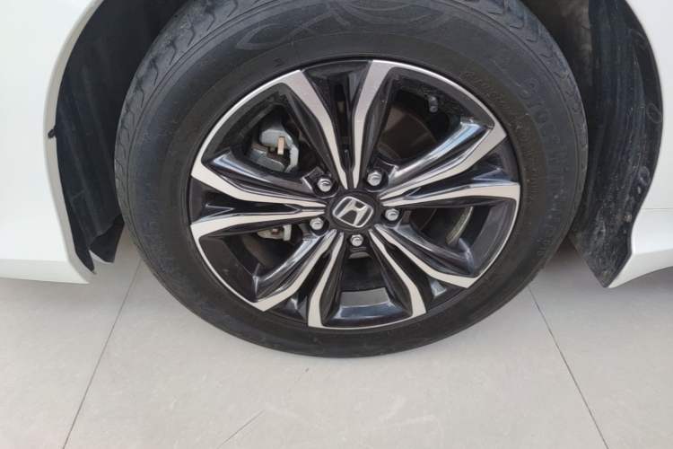 Used Honda Envix 2022 180TURBO CVT Comfort Version Left Front Wheel Hub