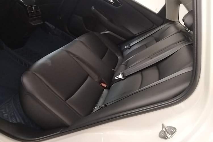 Used Honda Envix 2022 180TURBO CVT Enjoy Edition Left Rear Seat