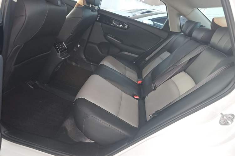 Used Honda Envix 2022 Lingpai Hybrid 1.5L Pure Enjoyment Version Left Rear Seat