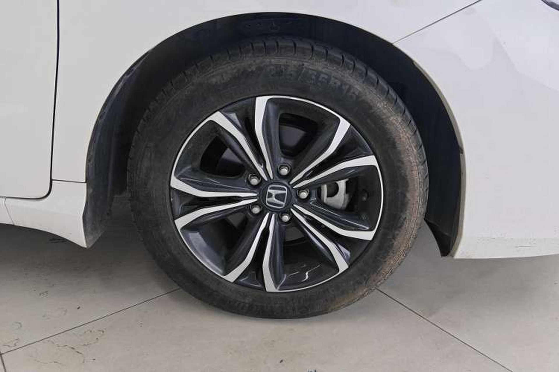 Used Honda Envix 2022 180TURBO CVT Enjoy Edition Left Rear Wheel Hub