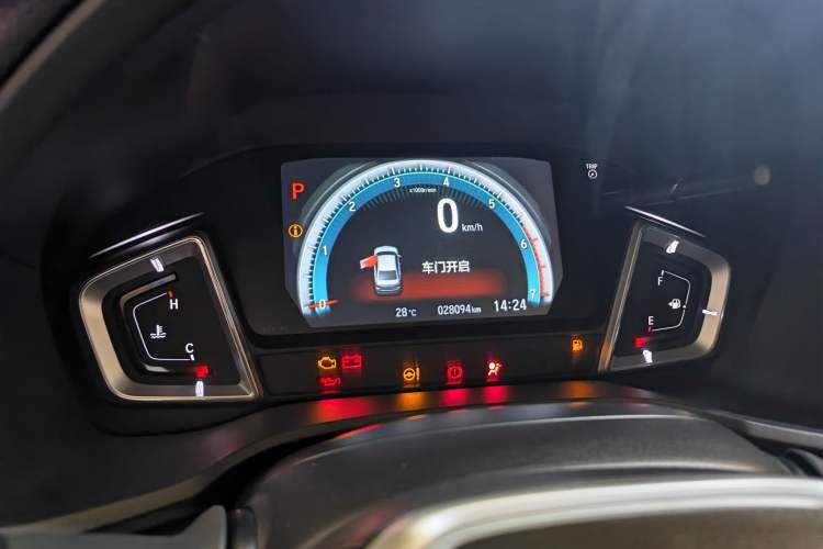 Used Honda Envix 2022 180TURBO CVT Enjoy Edition Odometer Close Up