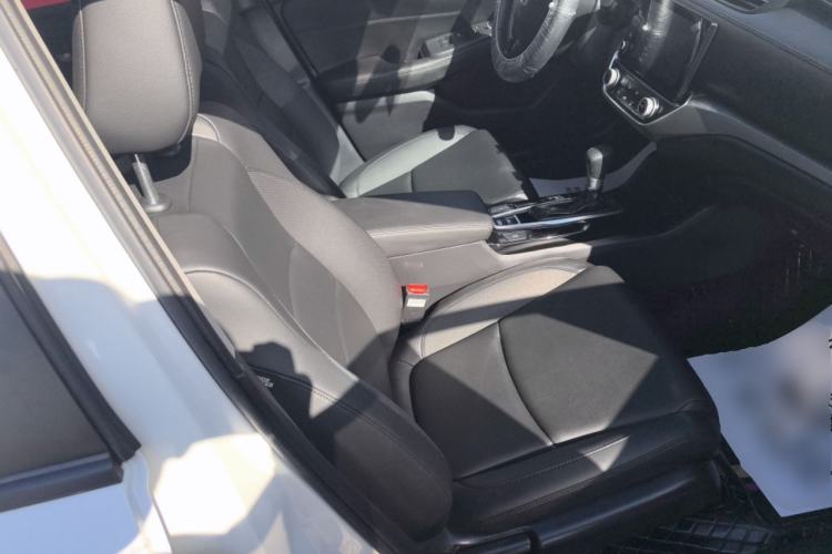 Used Honda Envix 2022 180TURBO CVT Comfort Version Right Front Seat