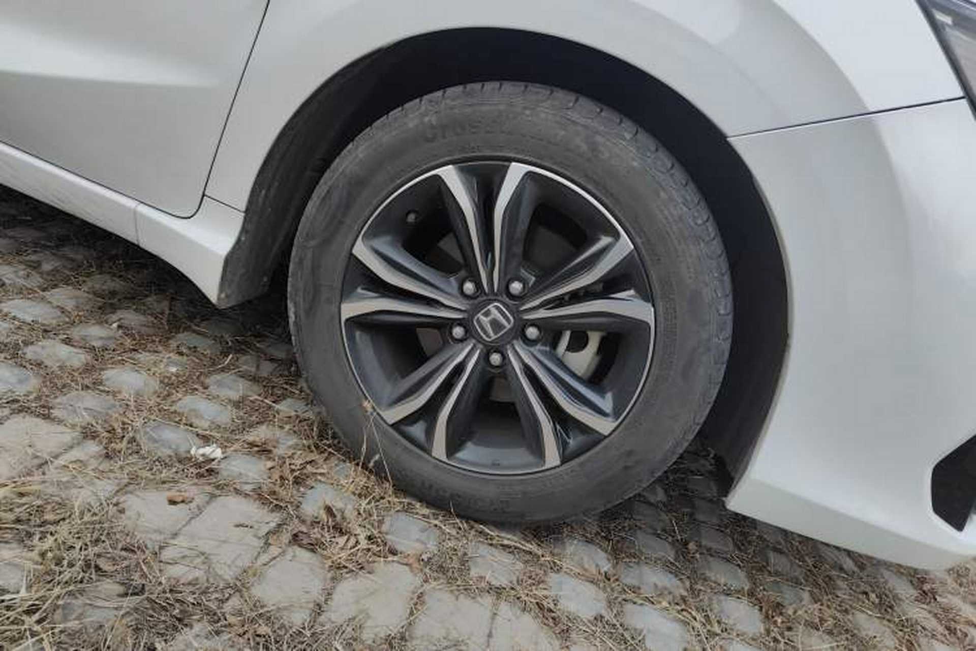 Used Honda Envix 2022 180TURBO CVT Enjoy Edition Right Front Wheel Hub