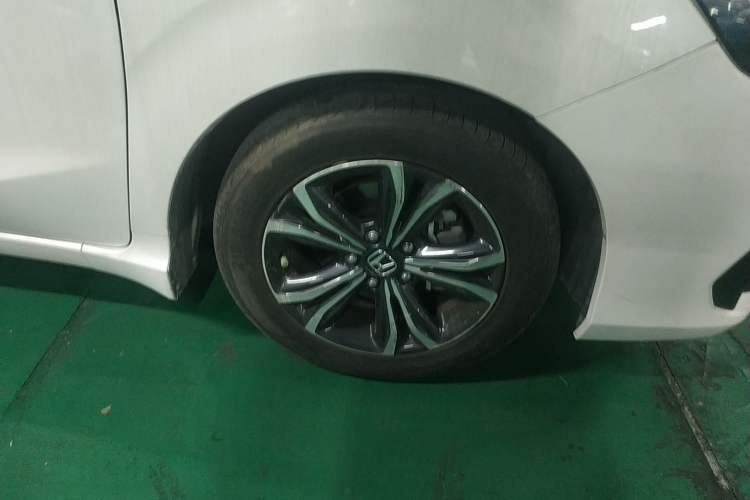 Used Honda Envix 2022 180TURBO CVT Comfort Version Right Front Wheel Hub