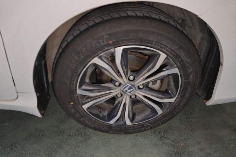 Used Honda Envix 2022 180TURBO CVT Comfort Version Right Front Wheel Hub