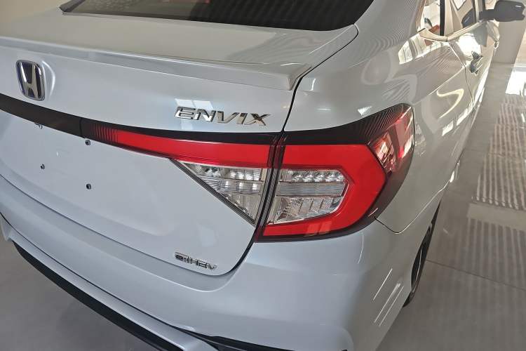 Used Honda Envix 2022 Lingpai Hybrid 1.5L Pure Enjoyment Version Right Rear Taillight