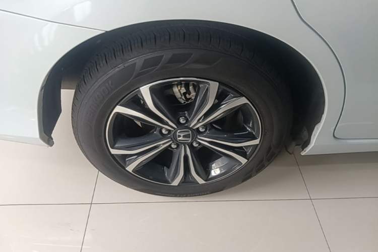 Used Honda Envix 2022 Lingpai Hybrid 1.5L Pure Comfort Version Right Rear Wheel Hub
