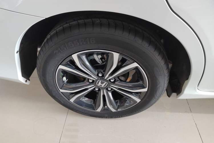 Used Honda Envix 2022 180TURBO CVT Comfort Version Right Rear Wheel Hub