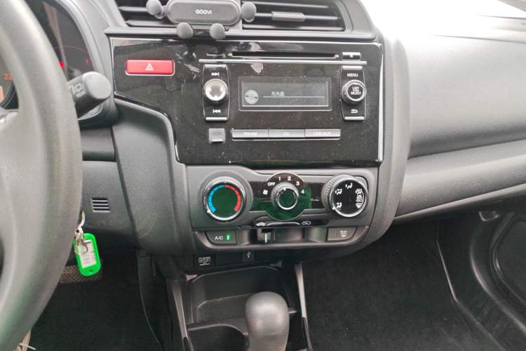 Used Honda Fit 2014 1.5L LX CVT Comfort Model Audio And AC Panel