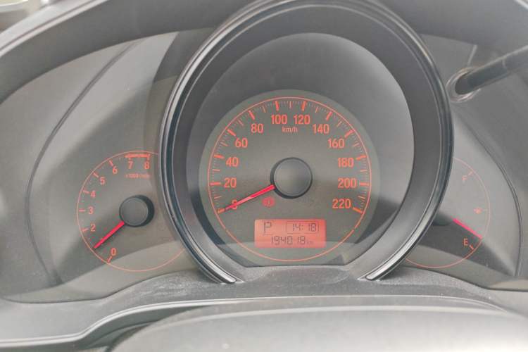 Used Honda Fit 2014 1.5L LX CVT Comfort Model Instrument Cluster