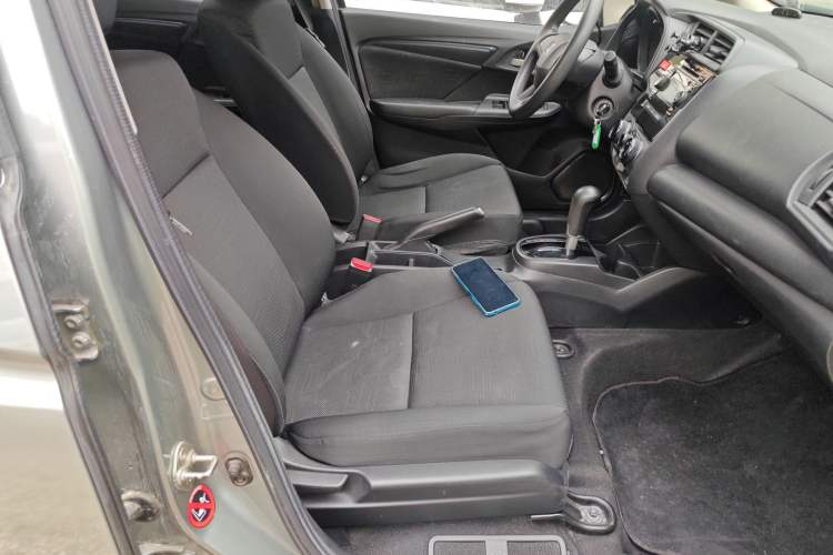 Used Honda Fit 2014 1.5L LX CVT Comfort Model Right Front Seat