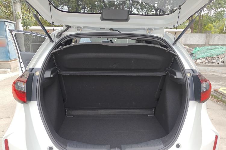 Used Honda Fit 2023 1.5L CVT Trend Edition Trunk