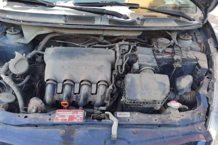 Used Honda Fit 2004 1.5L CVT Engine Bay