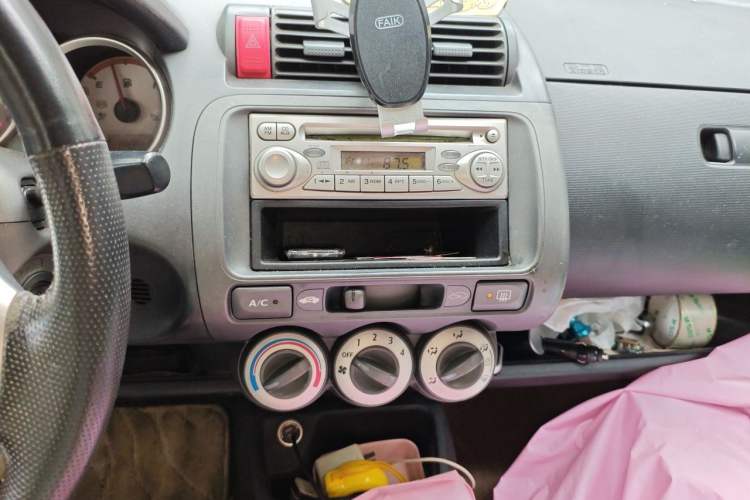 Used Honda Fit 2004 1.5L manual Audio And AC Panel
