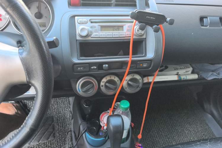 Used Honda Fit 2004 1.5L CVT Audio And AC Panel