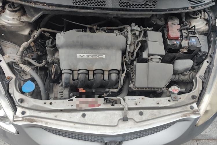Used Honda Fit 2004 1.5L CVT Engine Bay