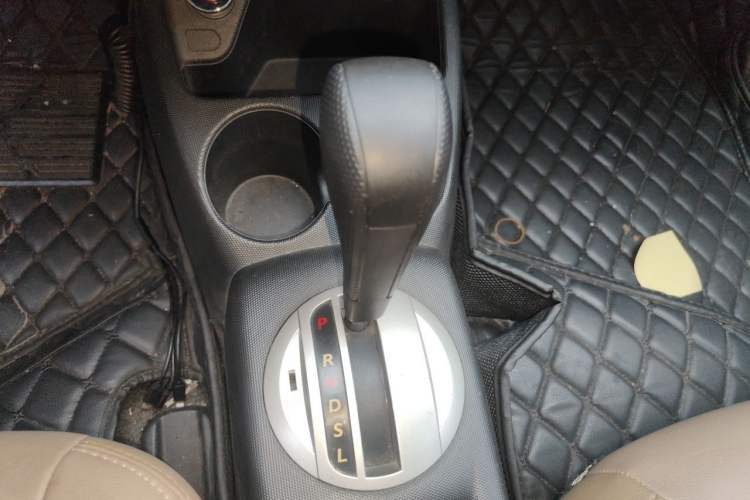 Used Honda Fit 2004 1.5L CVT Gear Lever