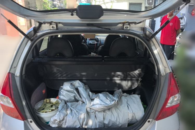 Used Honda Fit 2004 1.5L CVT Trunk
