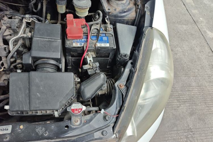 Used Honda Fit 2004 1.3L manual Engine Bay Left