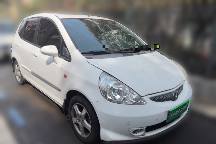 Used Honda Fit 2004 1.5L CVT Front Right 45 Deg