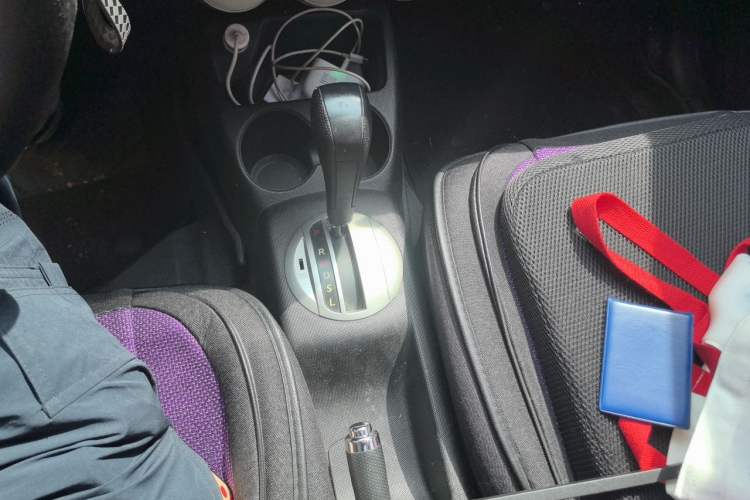 Used Honda Fit 2004 1.5L CVT Gear Lever