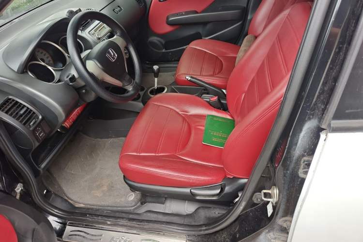 Used Honda Fit 2004 1.3L manual Left Front Seat