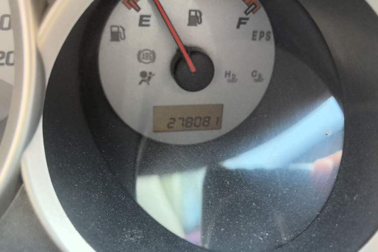 Used Honda Fit 2004 1.5L CVT Odometer Close Up