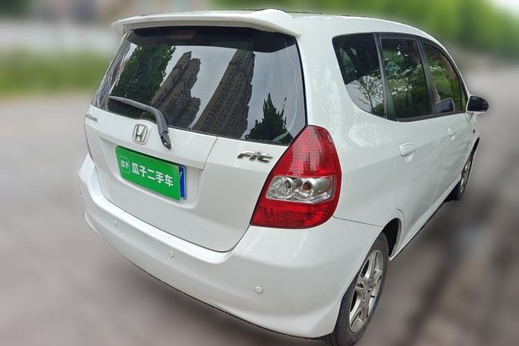 Used Honda Fit 2004 1.3L manual Rear Right 45 Deg
