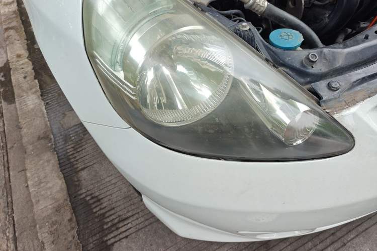 Used Honda Fit 2004 1.3L manual Right Front Headlight