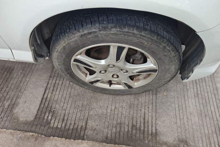 Used Honda Fit 2004 1.3L manual Right Front Wheel Hub