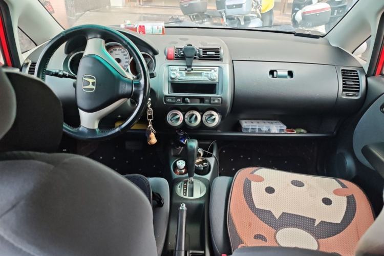 Used Honda Fit 2007 1.5L CVT Comfort Edition Center Console