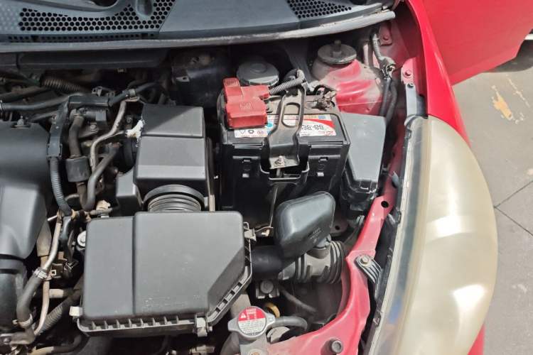 Used Honda Fit 2007 1.5L CVT Comfort Edition Engine Bay Left