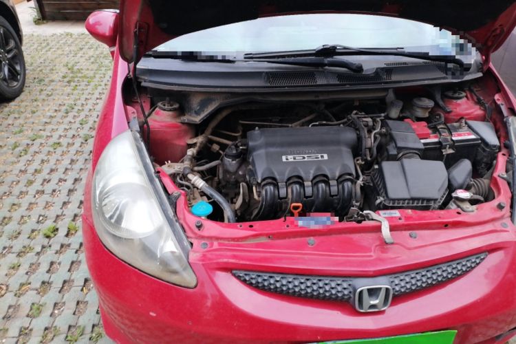 Used Honda Fit 2007 1.3L manual standard version Engine Bay Right