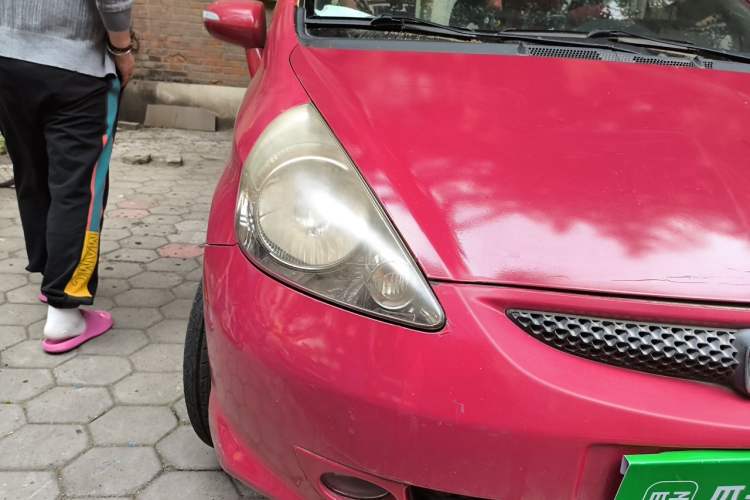 Used Honda Fit 2007 1.5L CVT Comfort Edition Right Front Headlight
