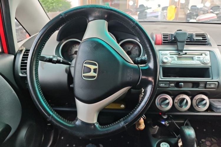 Used Honda Fit 2007 1.5L CVT Comfort Edition Steering Wheel