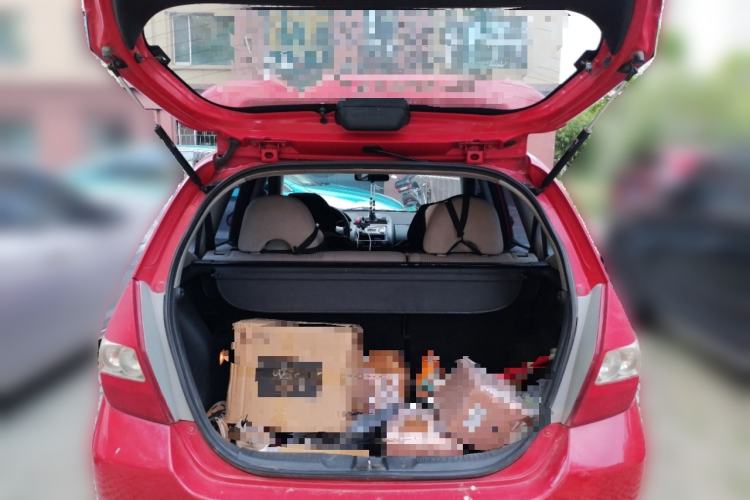 Used Honda Fit 2007 1.3L manual standard version Trunk