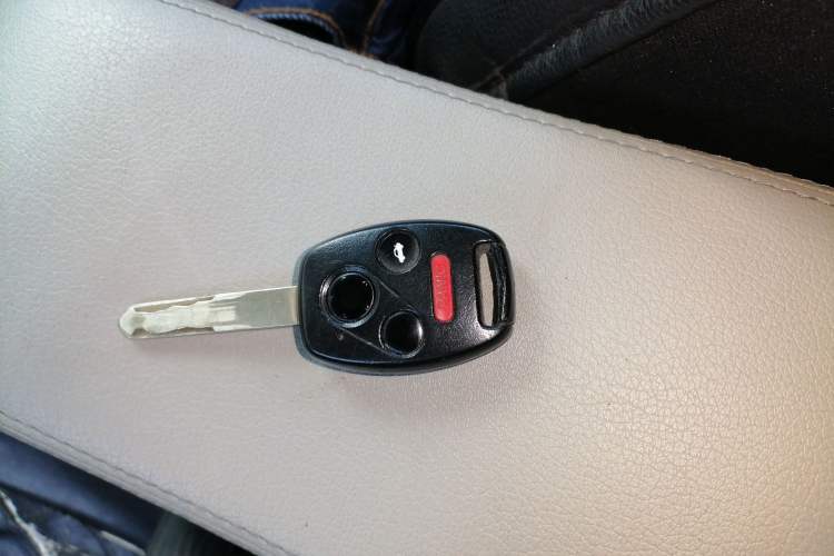 Used Honda Fit 2007 1.3L manual standard version Vehicle Key