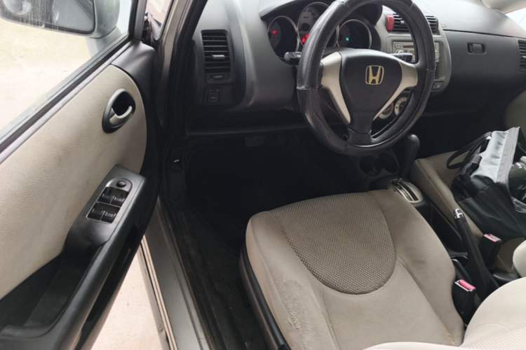 Used Honda Fit 2007 1.3L CVT Comfort Edition Driver Seat