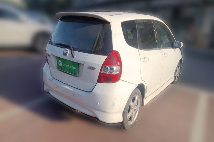 Used Honda Fit 2007 1.5L CVT Comfort Edition Rear Right 45 Deg