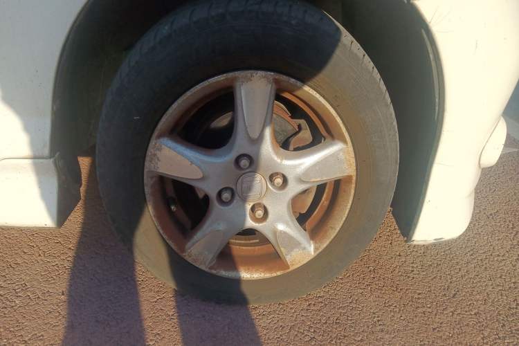 Used Honda Fit 2007 1.5L CVT Comfort Edition Right Front Wheel Hub